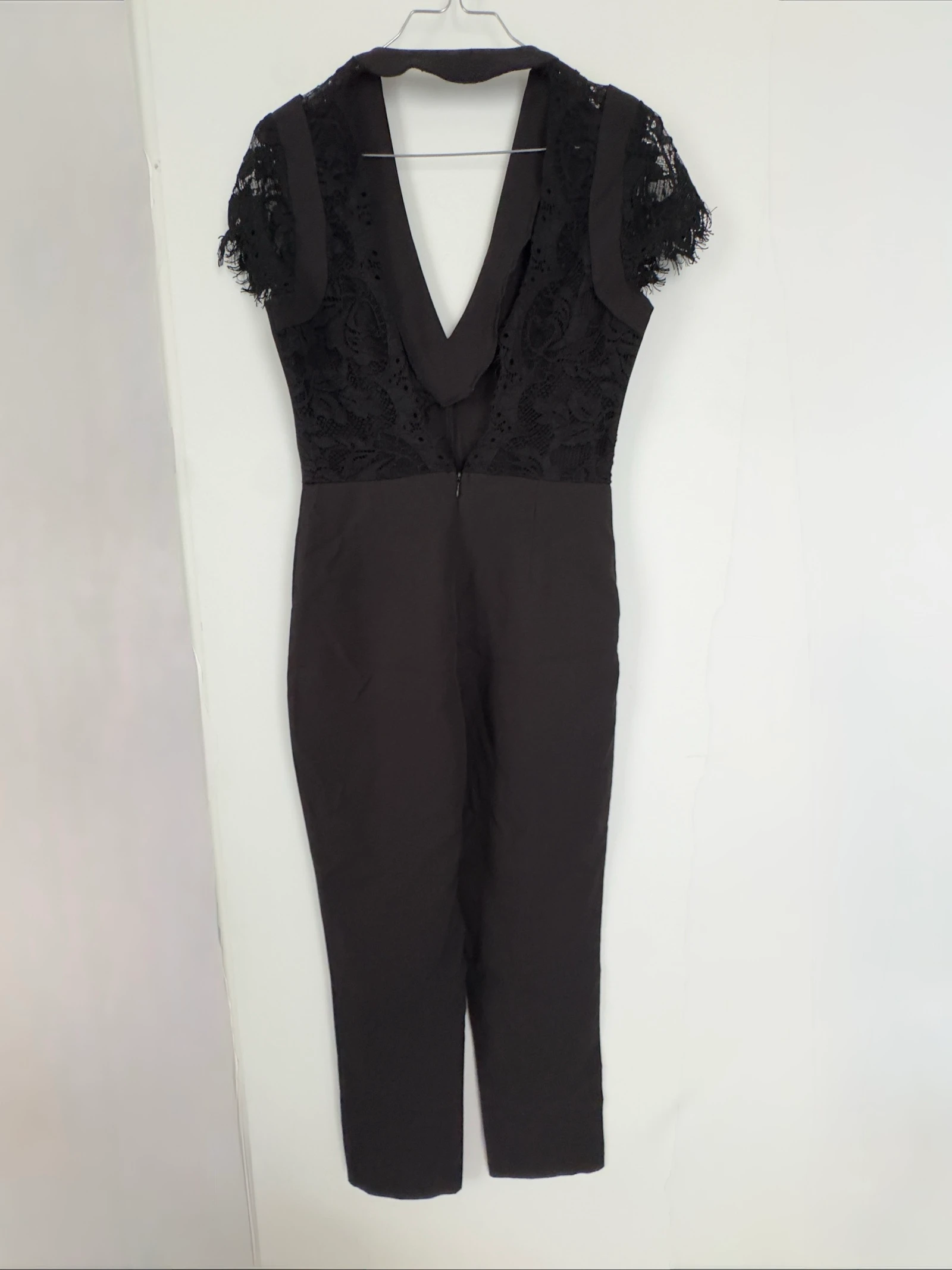 Macacão pantalon preto Eight - Gola V - Costas abertas - Tamanho P – photo 2